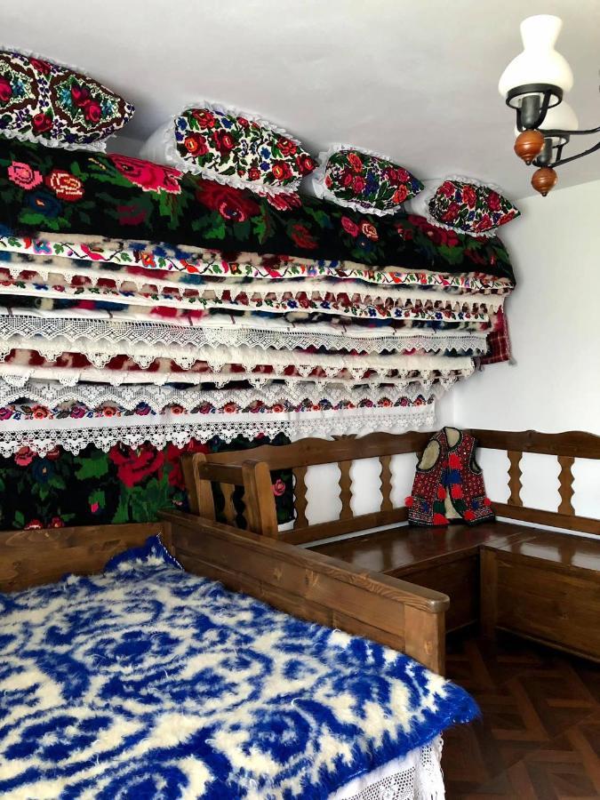 Hotel Conacul Lupilor Satu Sugatag Zewnętrze zdjęcie